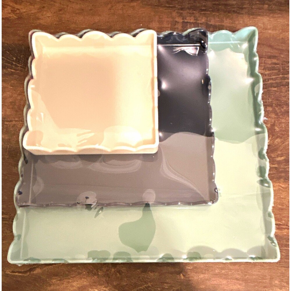 3-Piece Square Serving Tray Set, Scalloped Edge, Green/Black/White